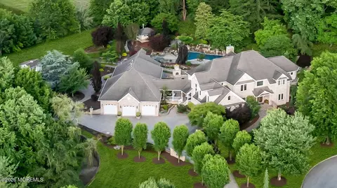 18 Haviland Dr, Millstone, NJ 08535