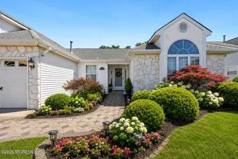50 Stockport Dr, Toms River, NJ 08757