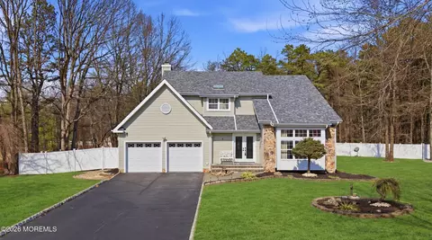 5 Dan Ct, Old Bridge, NJ 08857