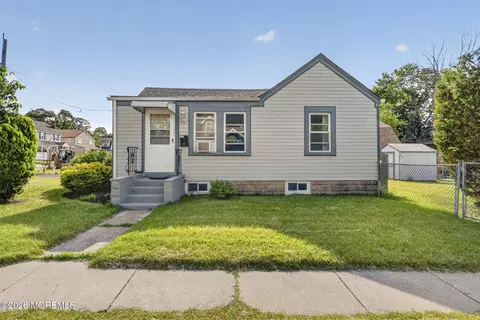 26 Thomas St, Toms River, NJ 08753