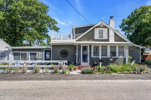 442 Mohawk Dr, Brick, NJ 08723
