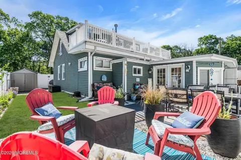 442 Mohawk Dr, Brick, NJ 08723
