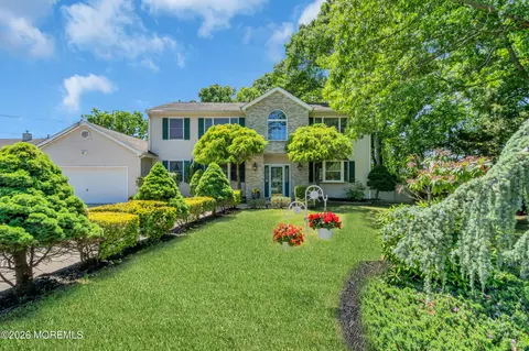 2722 W Bangs Ave, Neptune City, NJ 07753