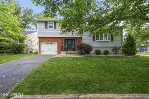 29 Alexander Ave, Freehold, NJ 07728