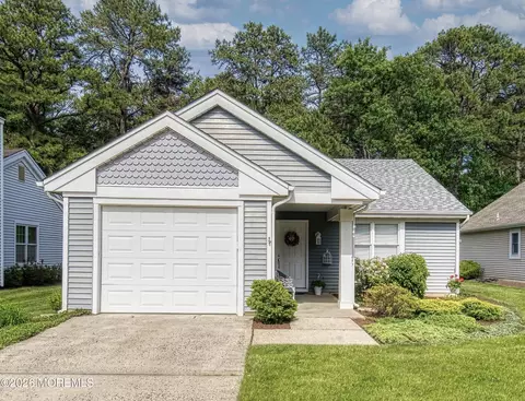 2209 Beltane Rd, Toms River, NJ 08755