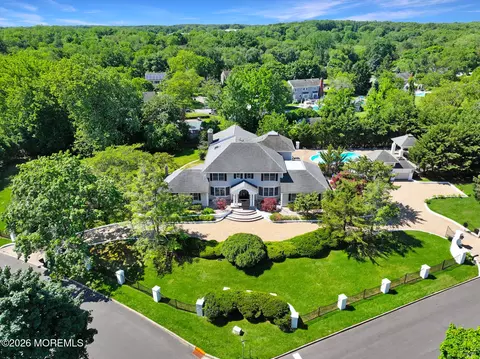 1903 Shadowbrook Dr, Wall, NJ 07719
