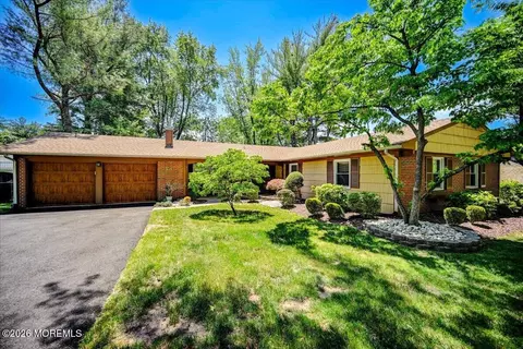 28 Morningside Dr, Old Bridge, NJ 08857