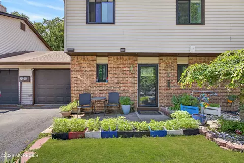 6 Swan Rd #1000, Howell, NJ 07731