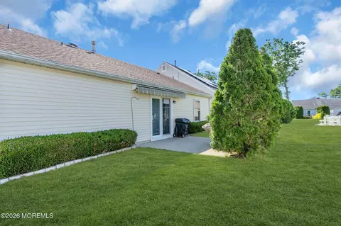 Exterior - 67 S Baker Dr, Jackson, NJ 08527 photo 5 of 13