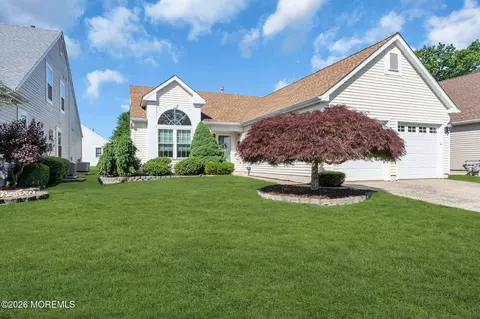 67 S Baker Dr, Jackson, NJ 08527