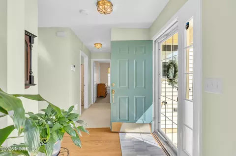 Entry Way - 67 S Baker Dr, Jackson, NJ 08527 photo 2 of 4