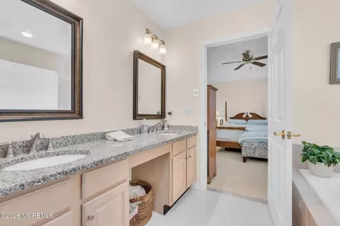 Bath - 67 S Baker Dr, Jackson, NJ 08527 photo 1 of 7