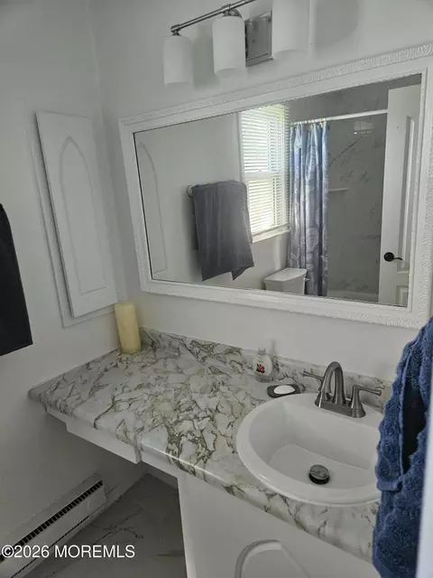 Bath - 5 Spenser Ct, Brick, NJ 08724 photo 2 of 2
