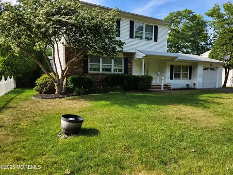 281 Center St, Little Egg Harbor, NJ 08087
