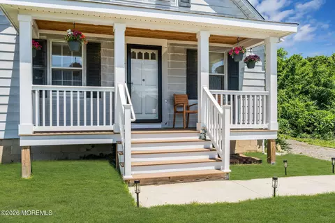 Exterior - 6 Jones Rd, Forked River, NJ 08731 photo 4 of 13