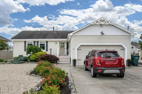 30 Atlantis Blvd, Little Egg Harbor, NJ 08087