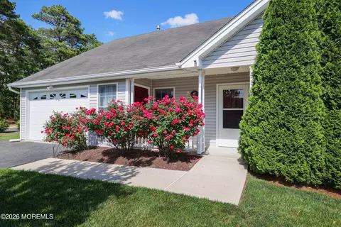 318 Taylor St, Little Egg Harbor, NJ 08087