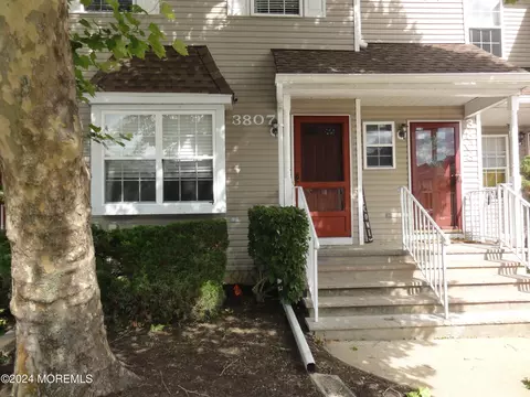 3807 Corral Ct, Freehold, NJ 07728