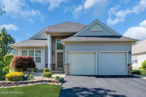 79 Ambassador Dr, Manchester, NJ 08759