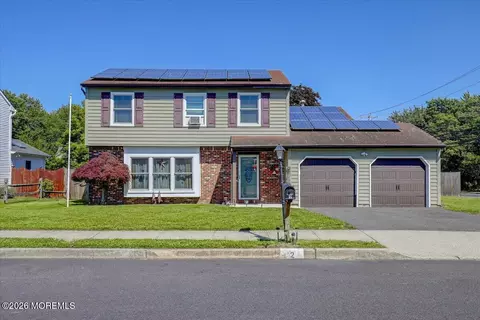 2 Annie Dr, Howell, NJ 07731