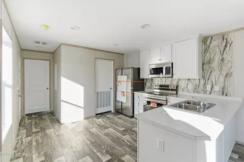 20 Marcia Memorial Cir, Jackson, NJ 08527