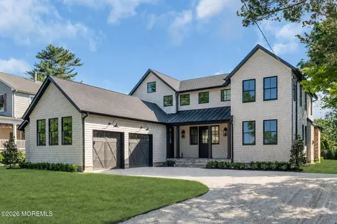 60 Church St, Fair Haven, NJ 07704