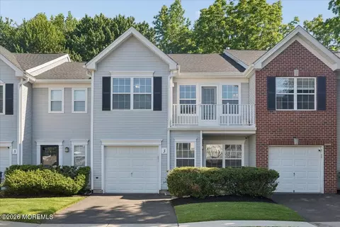 3 Whitemarsh Dr, Manalapan, NJ 07726