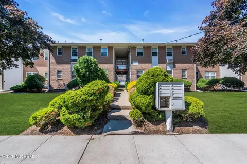 601 Mistletoe Ave #9, Point Pleasant, NJ 08742