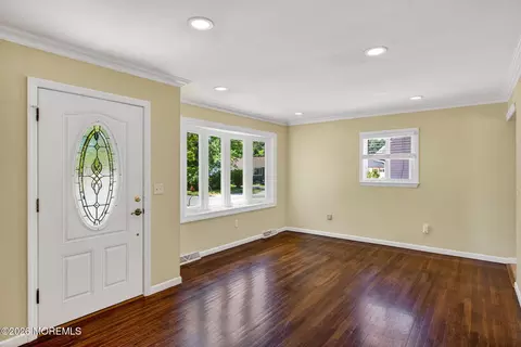 Living - 404 Whyatt Ct, Forked River, NJ 08731 photo 1 of 3