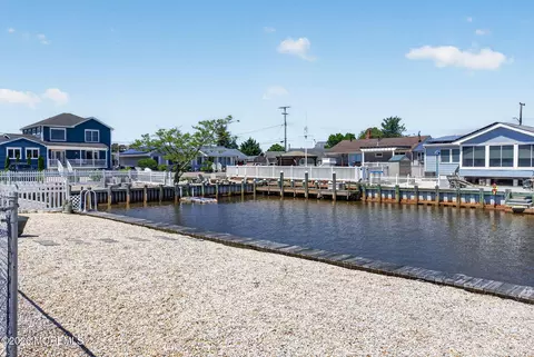 Exterior - 404 Whyatt Ct, Forked River, NJ 08731 photo 10 of 11
