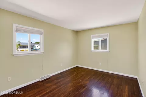 Bedroom - 404 Whyatt Ct, Forked River, NJ 08731 photo 2 of 3