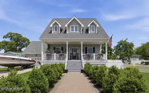 204 West St, Union Beach, NJ 07735