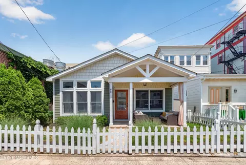 65 Heck Ave, Ocean Grove, NJ 07756