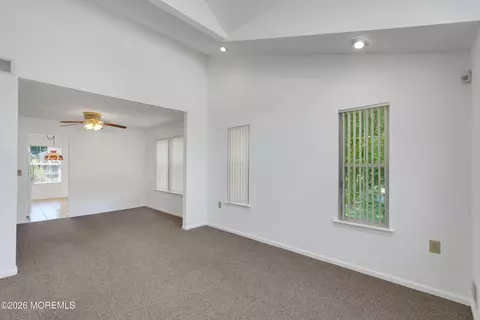 Living - 21 Tudor Ct, Jackson, NJ 08527 photo 3 of 6