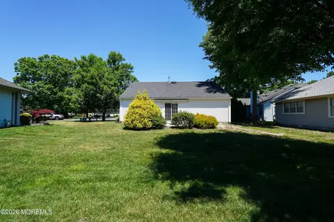 Exterior - 21 Tudor Ct, Jackson, NJ 08527 photo 3 of 5