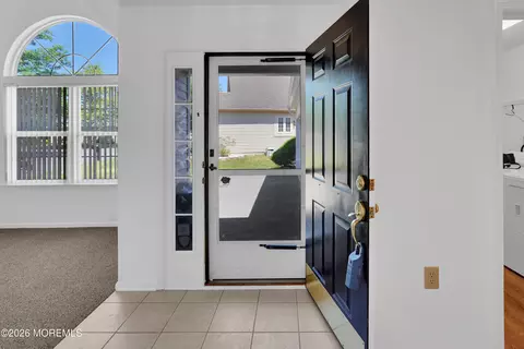Entry Way - 21 Tudor Ct, Jackson, NJ 08527 photo 1 of 1