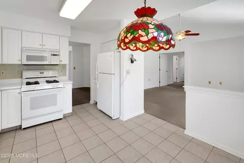 Kitchen - 21 Tudor Ct, Jackson, NJ 08527 photo 5 of 5