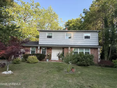 9 Lexington Rd, Howell, NJ 07731