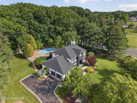 141 Deer Path Ln, Freehold, NJ 07728