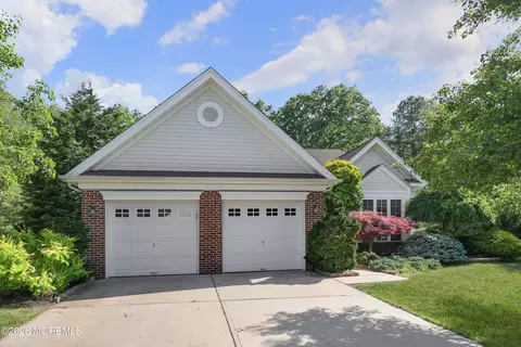 7 Oakhill Ct, Jackson, NJ 08527