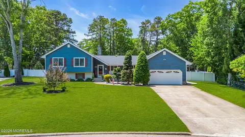 208 Quail Ln S, Lanoka Harbor, NJ 08734