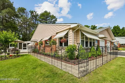 32 A Franklin Ln, Whiting, NJ 08759