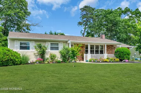 1028 Lucy Ln, Toms River, NJ 08753