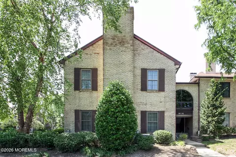 1108 Wellington Pl, Matawan, NJ 07747