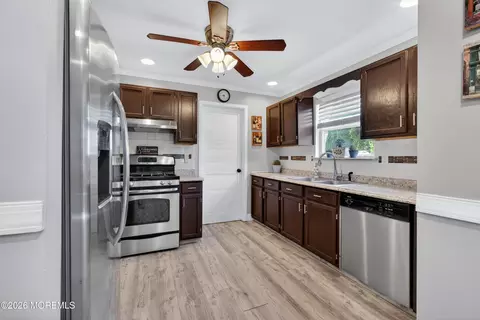 Kitchen - 6 Red Maple Dr, Brick, NJ 08724 photo 3 of 3