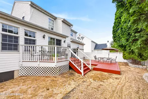 Exterior - 6 Red Maple Dr, Brick, NJ 08724 photo 6 of 6