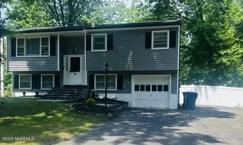 1865 Oak Rd, North Brunswick, NJ 08902