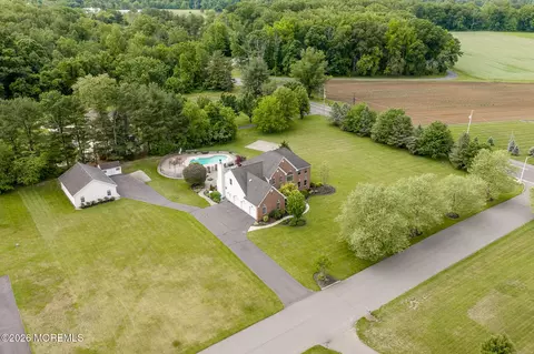 View/Area - 2 Dellaira Ct, Wrightstown, NJ 08562 photo 3 of 7