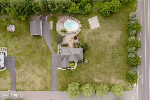 View/Area - 2 Dellaira Ct, Wrightstown, NJ 08562 photo 6 of 7