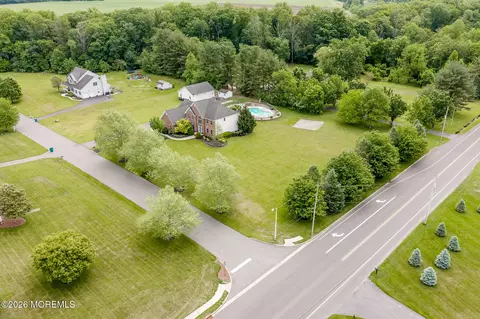 View/Area - 2 Dellaira Ct, Wrightstown, NJ 08562 photo 2 of 7